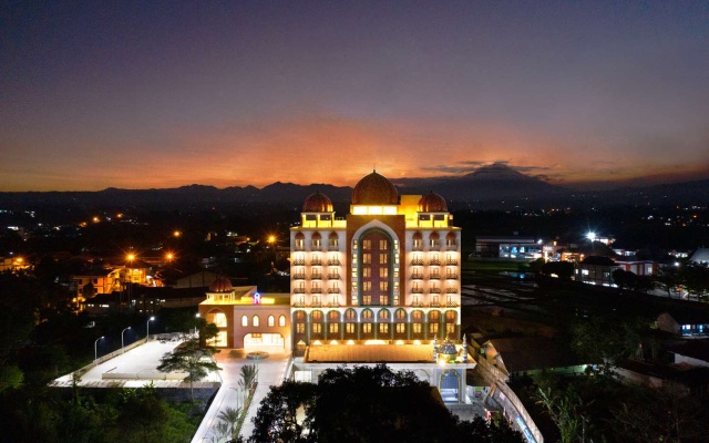 Alhambra Hotel & Convention, Bw Signature Collection — 2-star hotel in Cikunten