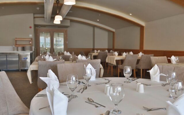 Queen Hotel & Spa