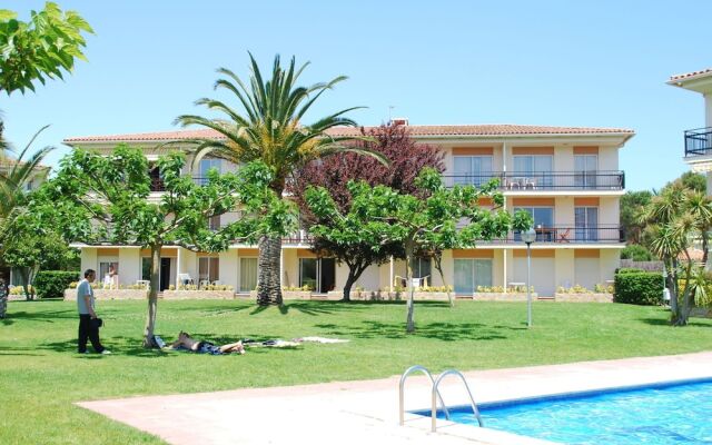 Cozy Apartment in Calella de Palafrugell With Swimming Pool