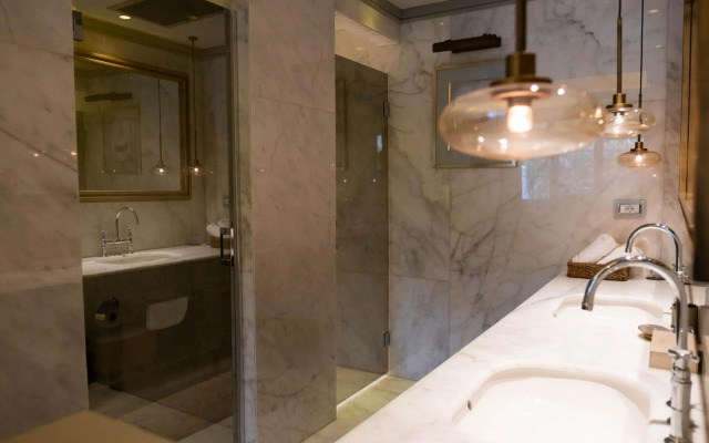 Yacht Classic Hotel - Boutique Class