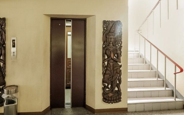 Nida Rooms Room Thetavee Suan Luang at Srinakarin Ville