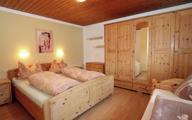Idyllic Apartment in Hippach with Ski Storage near Ski Area