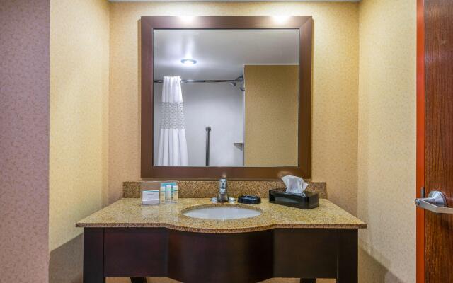 Hampton Inn Parkersburg-Mineral Wells