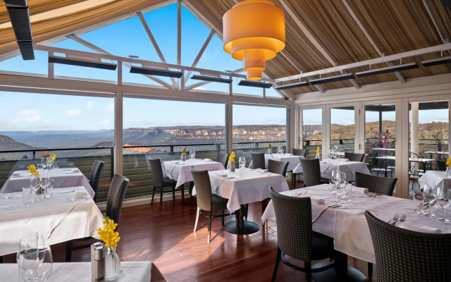 Echoes Boutique Hotel and Restaurant