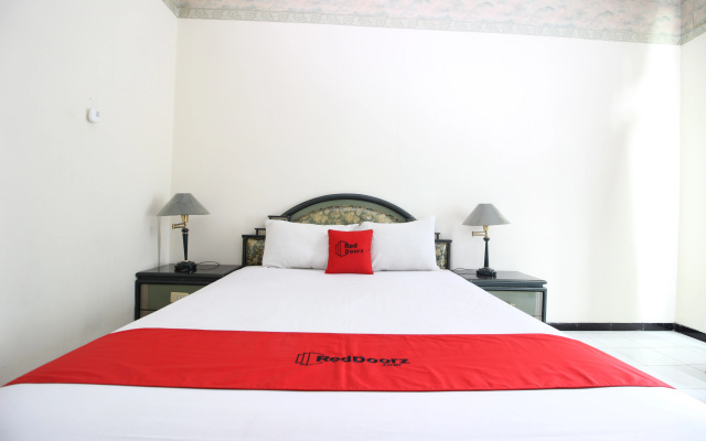 Akur Hotel Malioboro – Guest Rooms – Yogyakarta