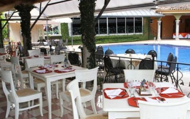 Casa Conde Apartotel & Suites