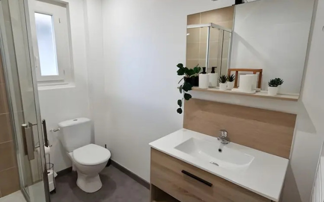 Apartment in Le Mans Near Train Station