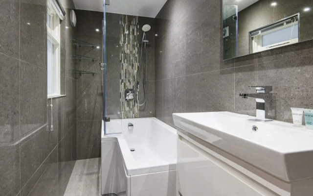 Belgravia 1 Bed Stylish Apartment