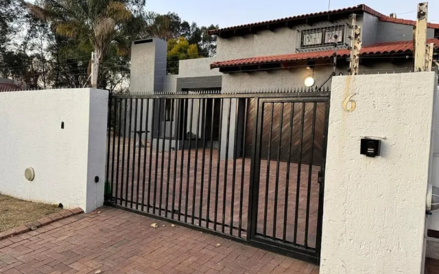 Villa Picasso - 2 Bed Villa