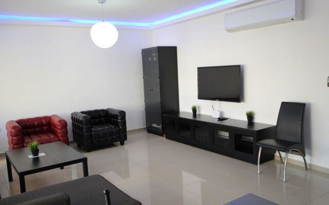 The Seasons King David apartment