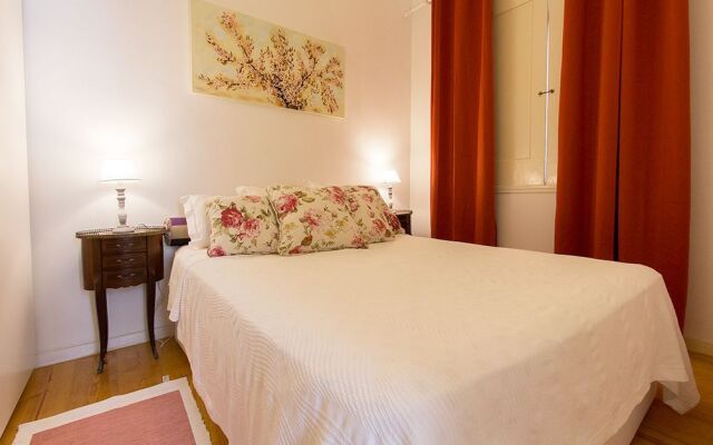 Alfama Typical by Homing