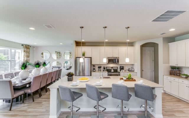 4007 Oakrise Loop