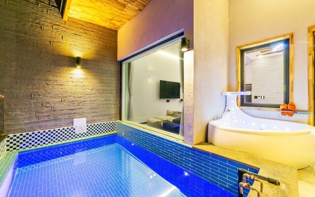 Windmill 108 Poolvilla