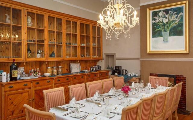 Bakenskraal Ostrich Palace