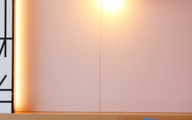 Ousika International Hotel (Dongguan Huangjiang Woerma Tianhong Mall)