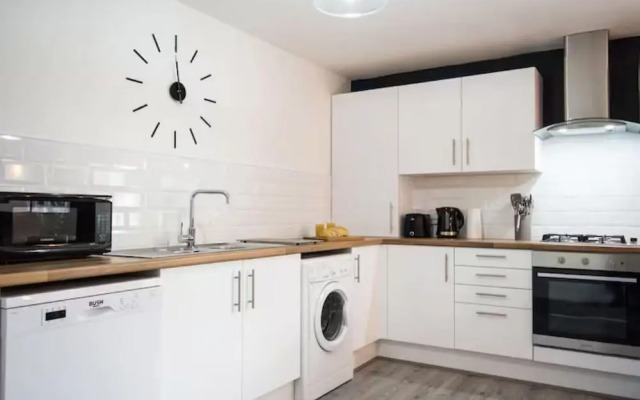 2 Bedroom Heron Apt Leamington Spa