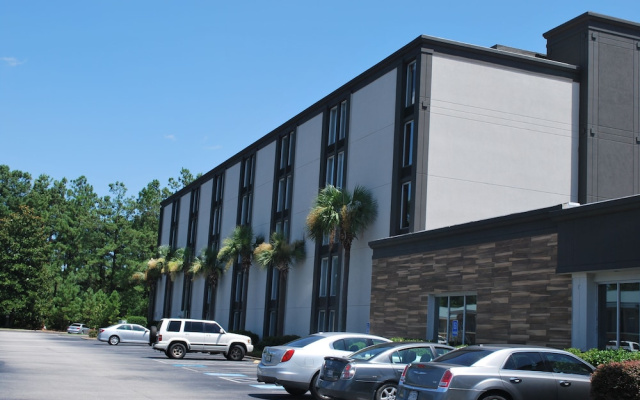 Holiday Inn Express Charleston-Summerville