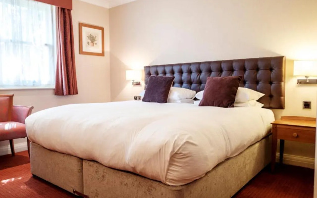 Red Lion Hotel, Hillingdon