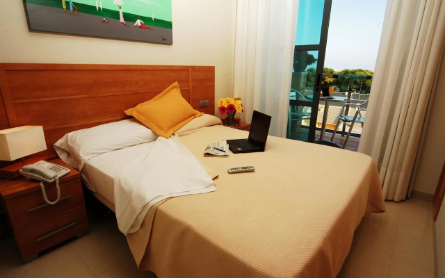 Bahía Aparthotel