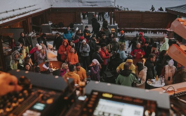 Magna Pivot Hotel - Boutique Class