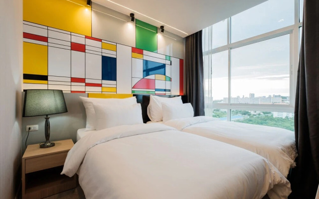 The Grand Jomtien by Favstay