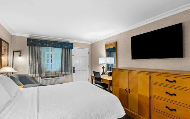 Best Western University Lodge