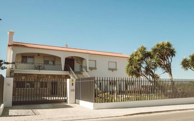 House With 7 Bedrooms in Estói, With Wonderful sea View, Shared Pool, Enclosed Garden - 18 km From the Beach