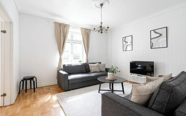 Historical 2BR Apartment with Sauna & Great Location