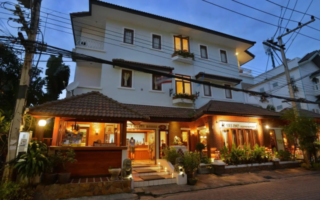 Sri-Pat Guesthouse