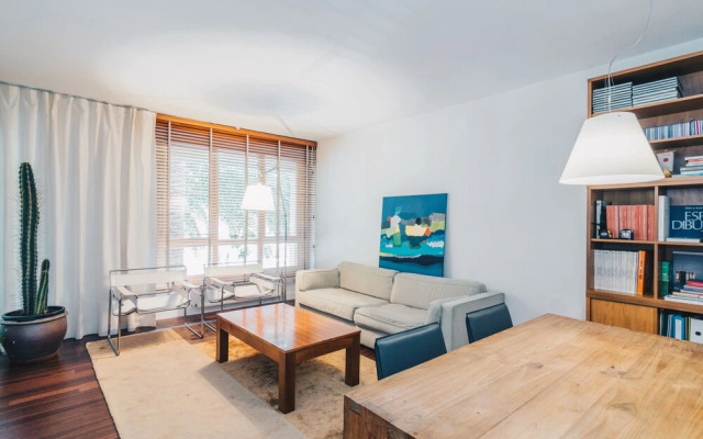 Zubizuri by People Rentals