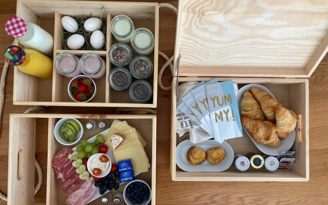 Van's Place, Luxury Apartment