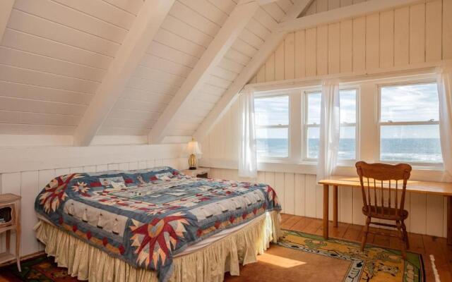 Cuddlefish by Oak Island Accommodations