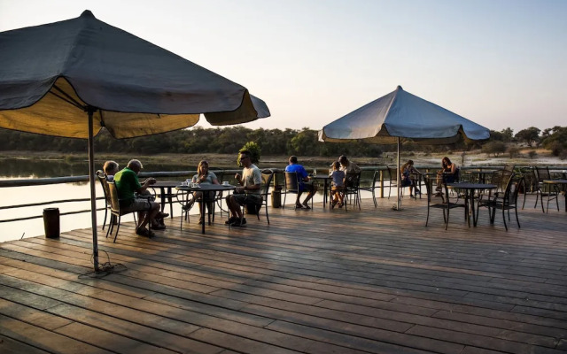 Hakusembe River Lodge