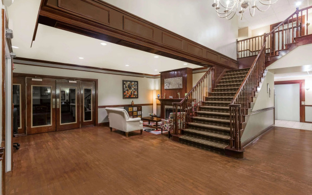 Wingate by Wyndham Savannah Gateway