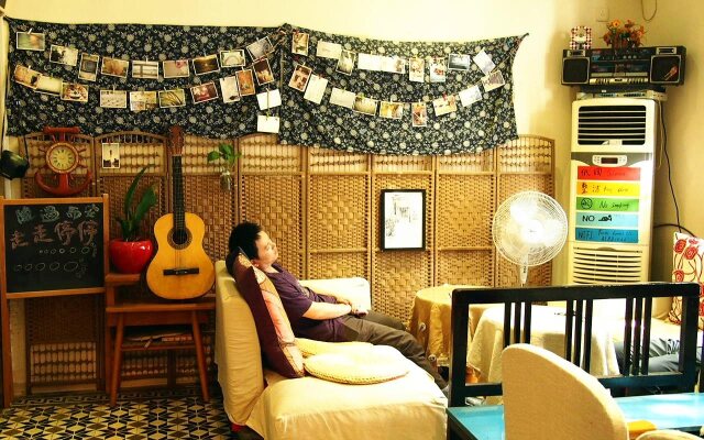 Xu International Youth Hostel