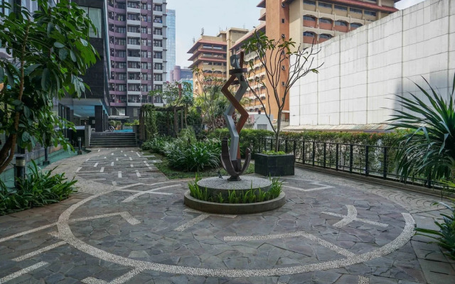 Simply and Comfort Living Studio at Tamansari Semanggi Apartment