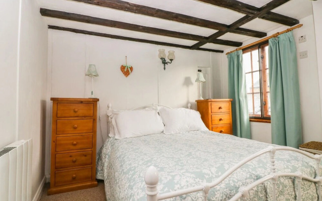 Swanfield Cottage