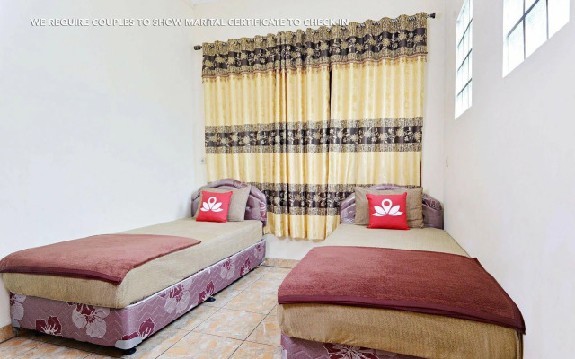 ZEN Rooms Antapani Syariah