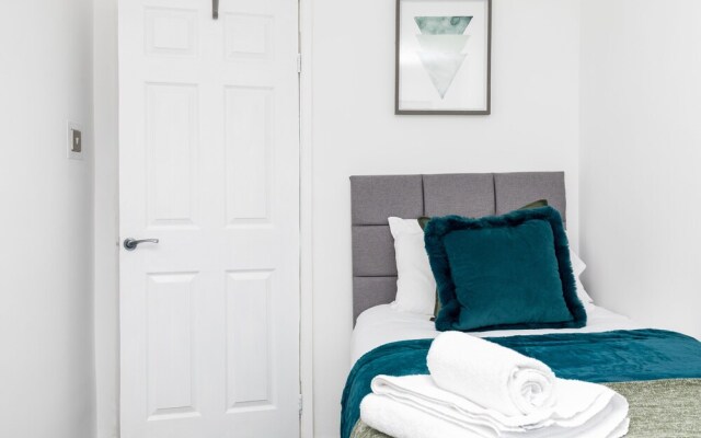 Lark Rise Apartments
