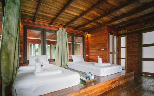 Orchid Lake House