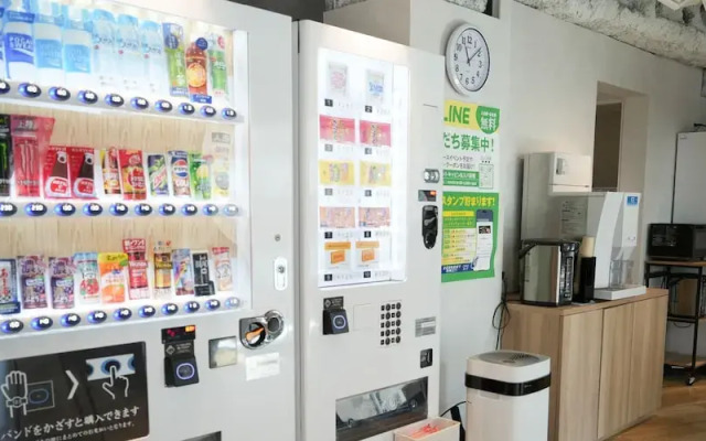 Rembrandt Cabin and Spa Shimbashi - Caters to Men
