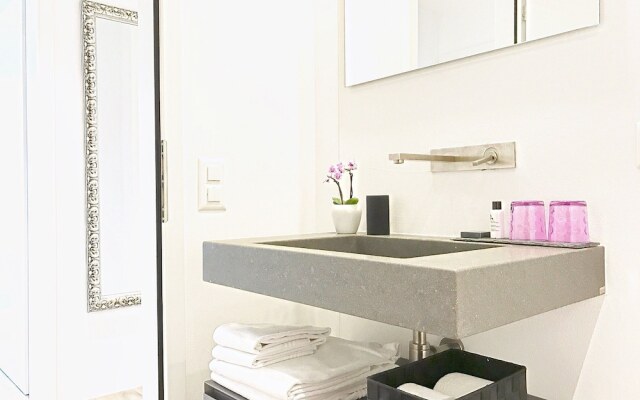Escape52 Boutique Apartments