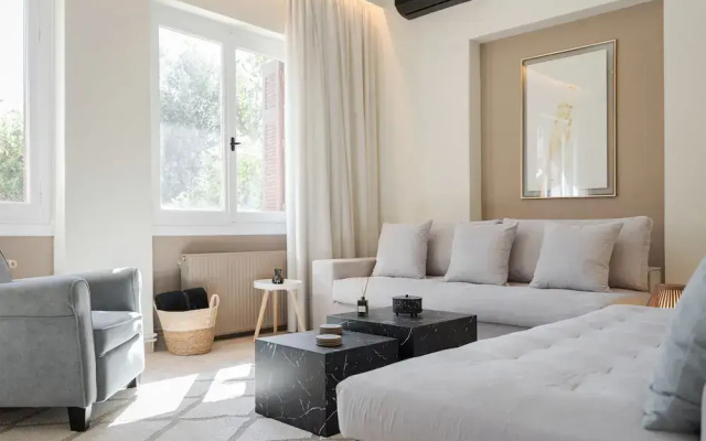 Elaia House Glyfada