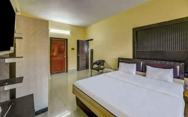 DhamStay Hotel Moon Near Niladri Beach