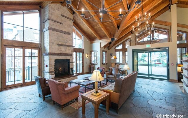 Lionshead Village - Landmark Condos 2 Bedroom