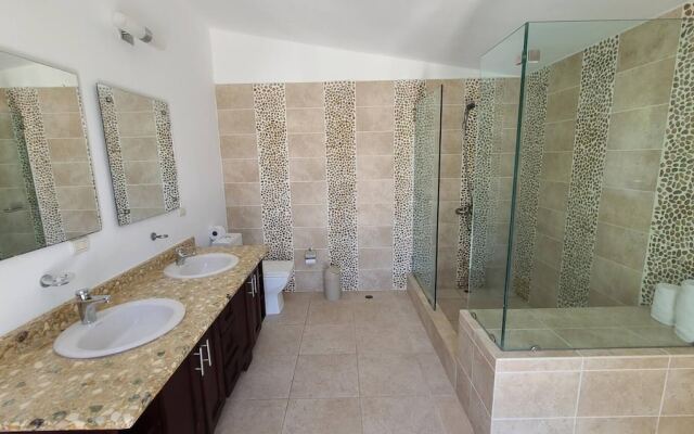 Villa Hermosa Spacious Close Town And Sosua Beach