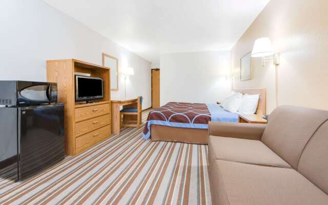 Super 8 by Wyndham Burlington
