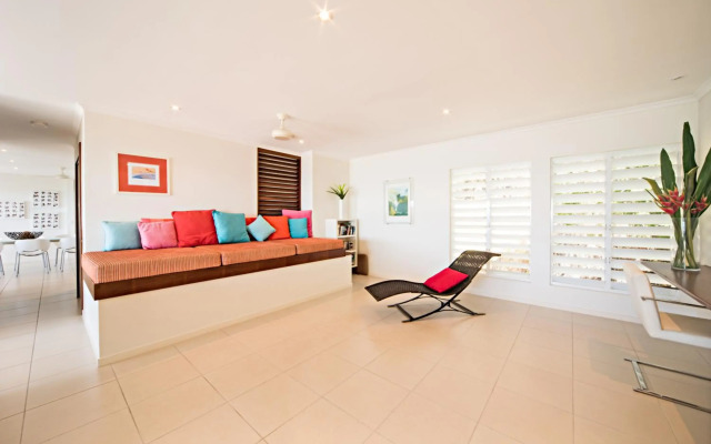 Sea Star Apartments