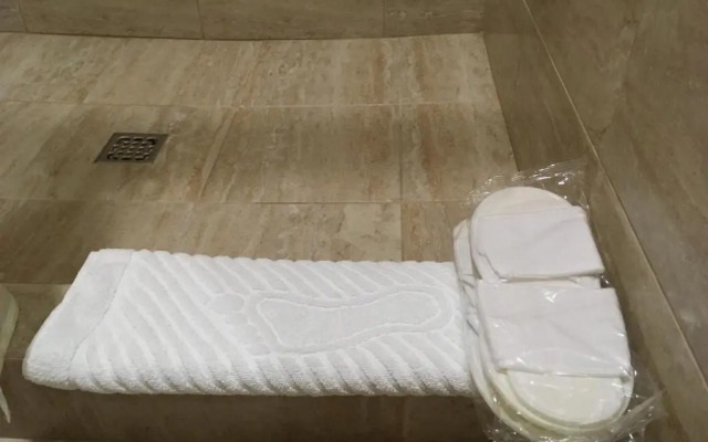 Yuzhnaya Stolitsa Hotel