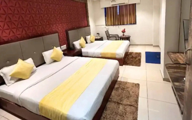 OYO 61228 Hotel Shrimad